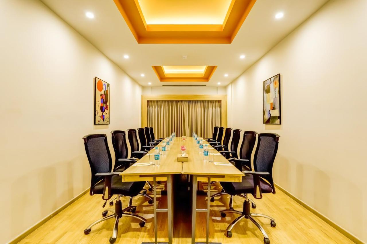Lemon Tree Hotel Electronics City Μπανγκαλόρ Εξωτερικό φωτογραφία